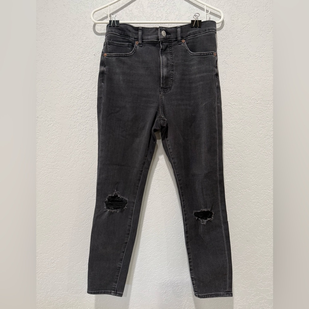 EXPRESS - Classic Black Distressed Women Jeans